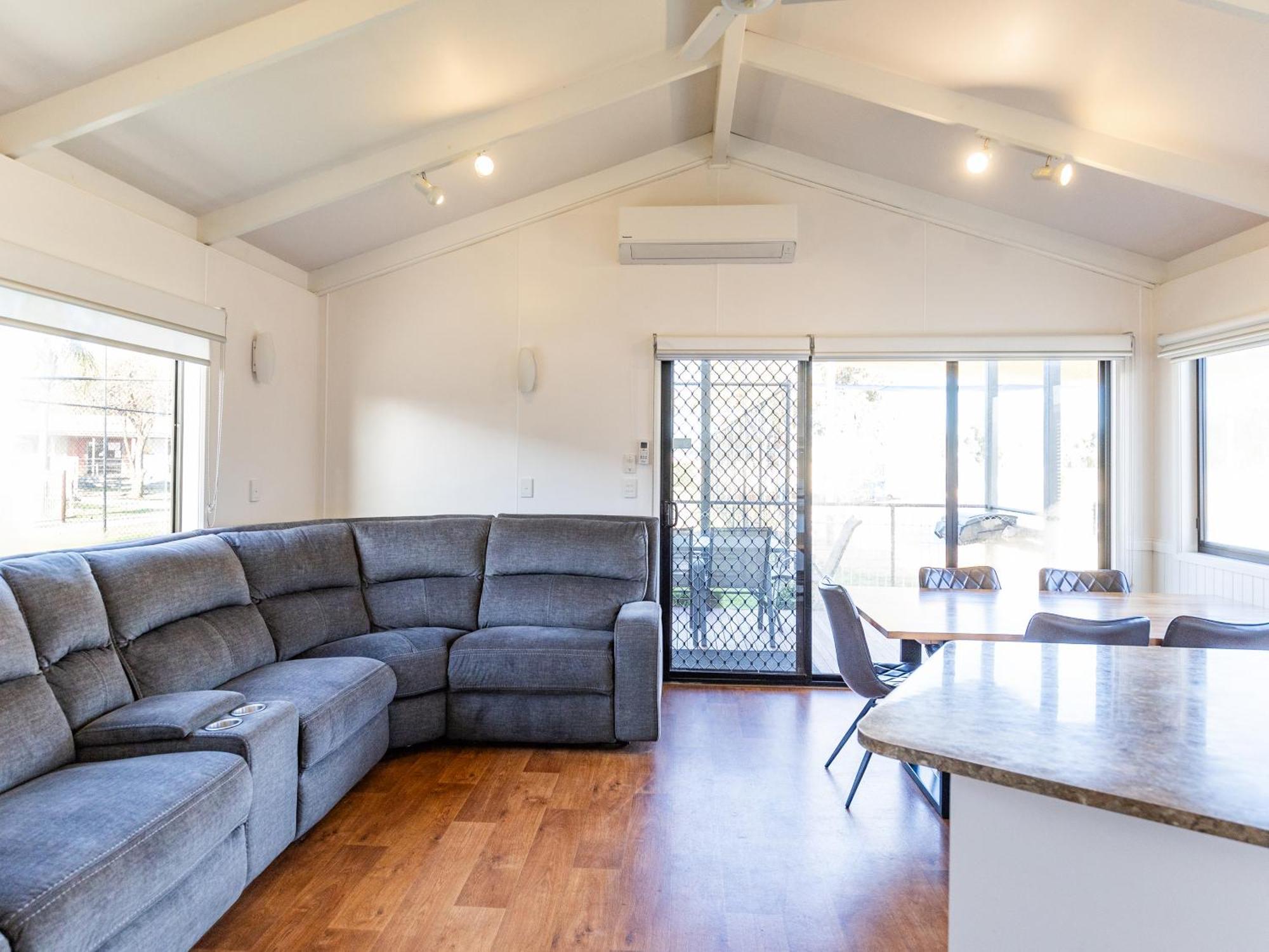 Nrma Yarrawonga Mulwala Holiday Park Værelse billede