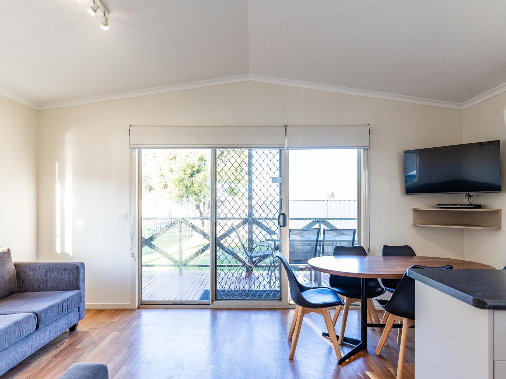 Nrma Yarrawonga Mulwala Holiday Park Værelse billede